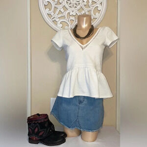 Free people womens Medium top shirt peplum open back white stretch vneck cutout